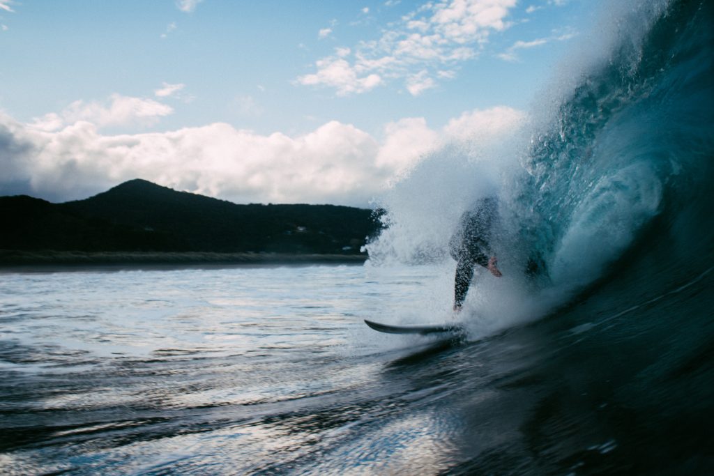 Best female surfers in the world: 10 you should know